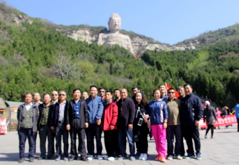 离退休工会组织赴蒙山健康行 离退休工会组织赴蒙山健康行