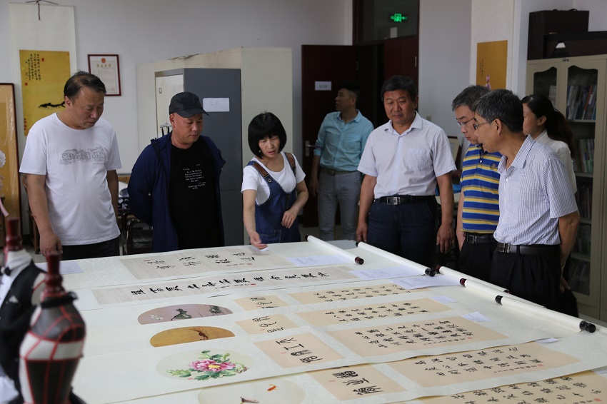 山西省教科文卫体工会领导深入我校考察指导 山西省教科文卫体工会领导深入我校考察指导