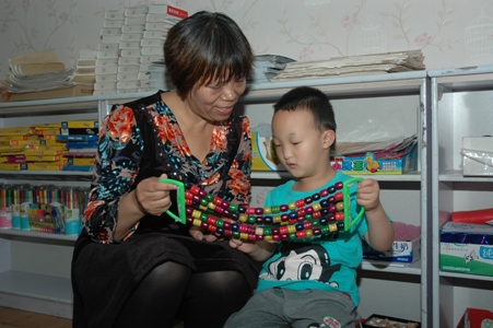 ylg060net永利娱高中区幼儿园教师-曹玲 ylg060net永利娱高中区幼儿园教师-曹玲