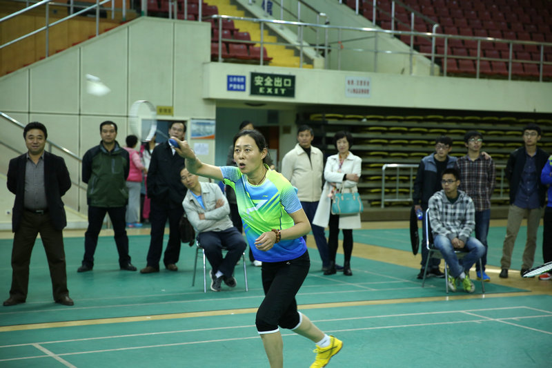 ylg060net永利娱高2014年教职工羽毛球比赛圆满落幕