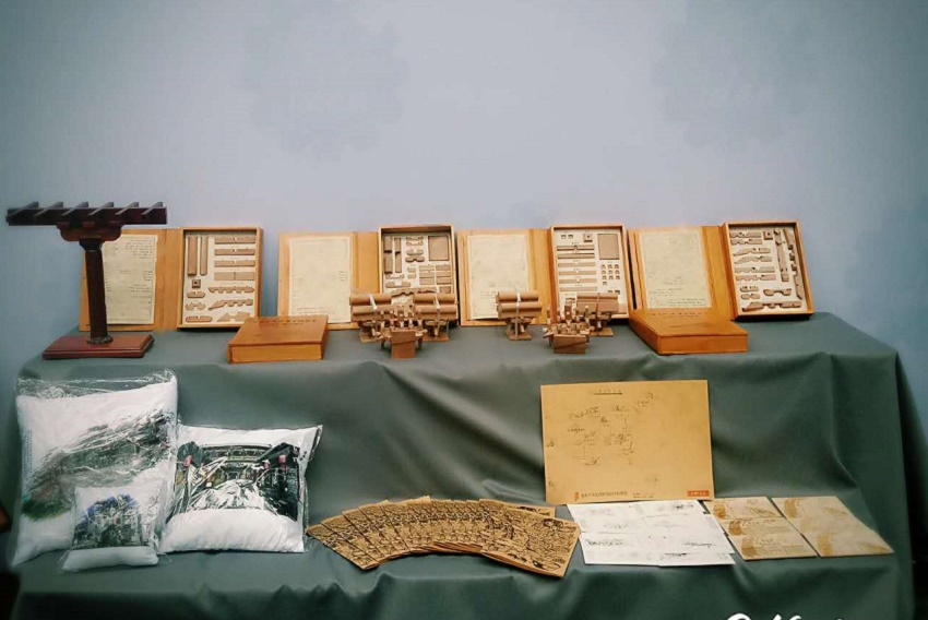 我校在首届全省职工手工艺品展评活动中喜获佳绩