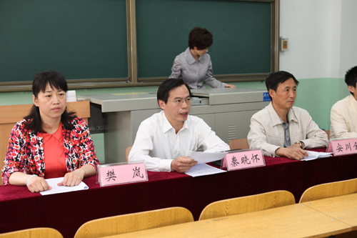 我校中青年教师教学基本功竞赛圆满落幕 我校中青年教师教学基本功竞赛圆满落幕