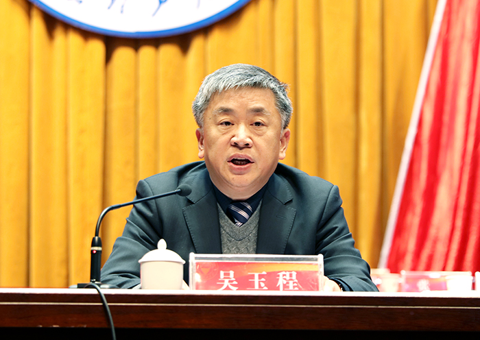 我校召开四届一次双代会预备会议 我校召开四届一次双代会预备会议