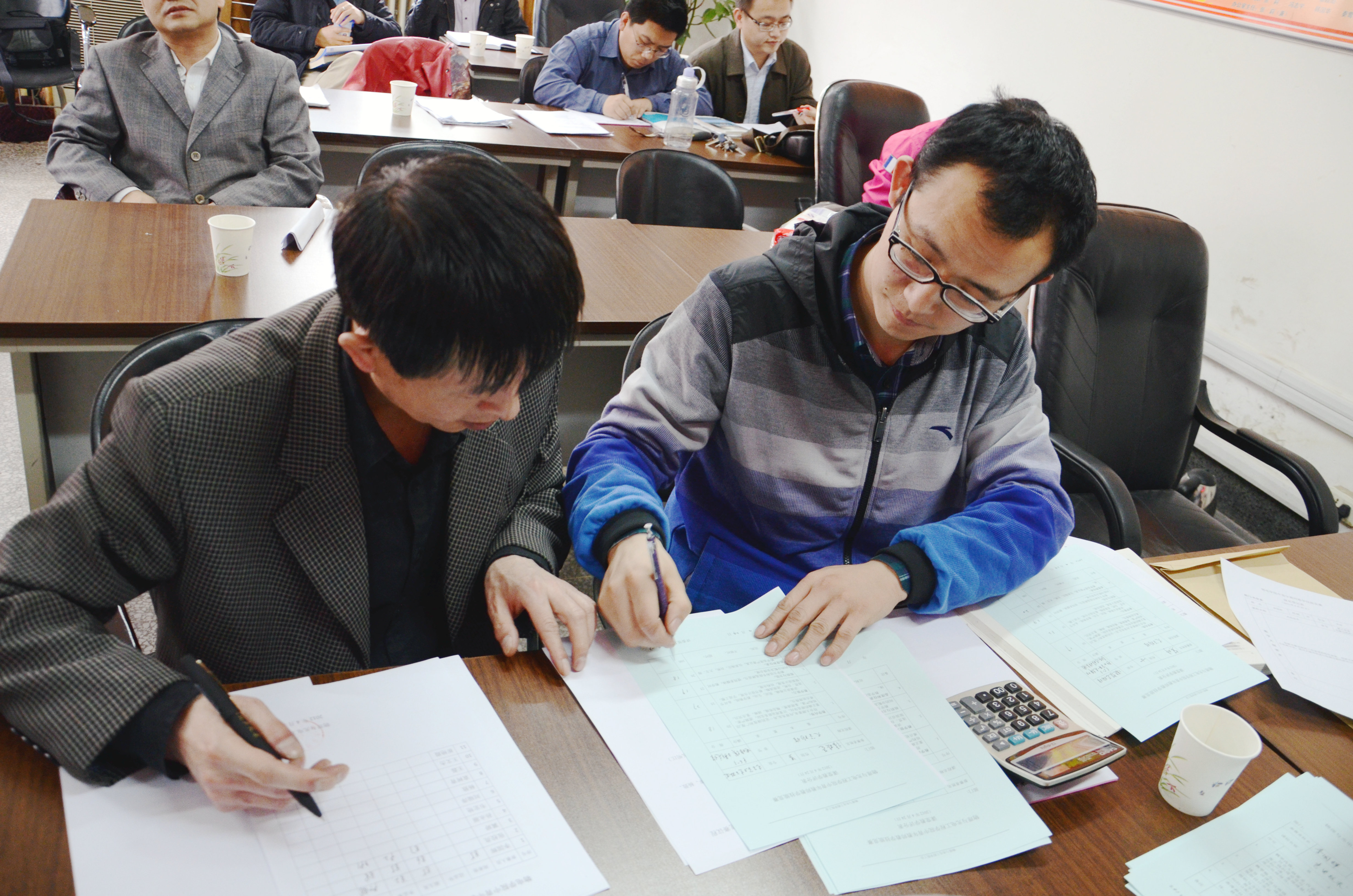 物理与光电工程学院举办首届中青年教师教学基本功竞赛 物理与光电工程学院举办首届中青年教师教学基本功竞赛