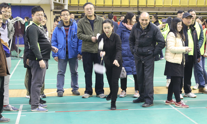 “激情大比拼、快乐迎新春”趣味体育活动