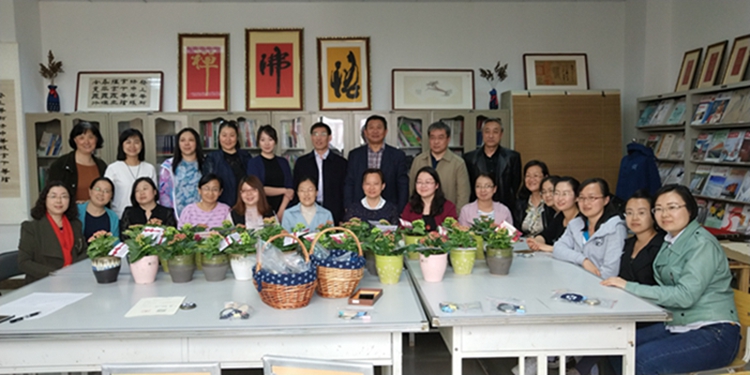 轻纺学院举办“传承晋绣文化弘扬轻纺精神”活动 轻纺学院举办“传承晋绣文化弘扬轻纺精神”活动