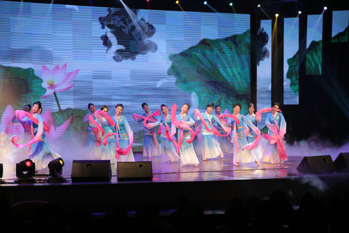 我校举办“不忘初心 逐梦前行”2017年元旦晚会 我校举办“不忘初心 逐梦前行”2017年元旦晚会
