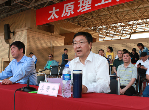 我校举办2015年田径运动会