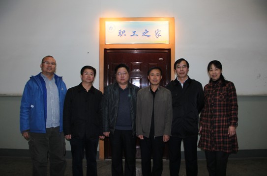学校为基层工会“职工之家”配备活动器材 学校为基层工会“职工之家”配备活动器材