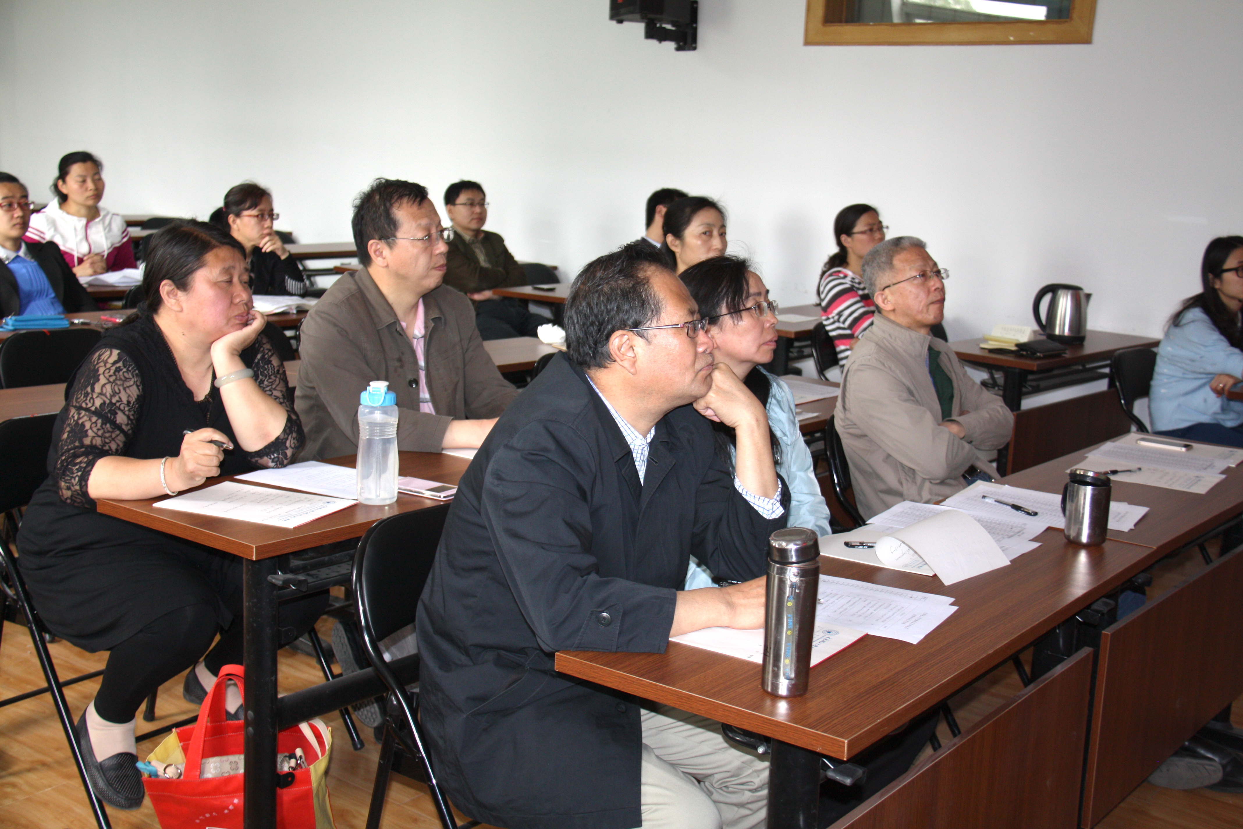 化学化工学院工会举办2016青年教师教学基本功竞赛