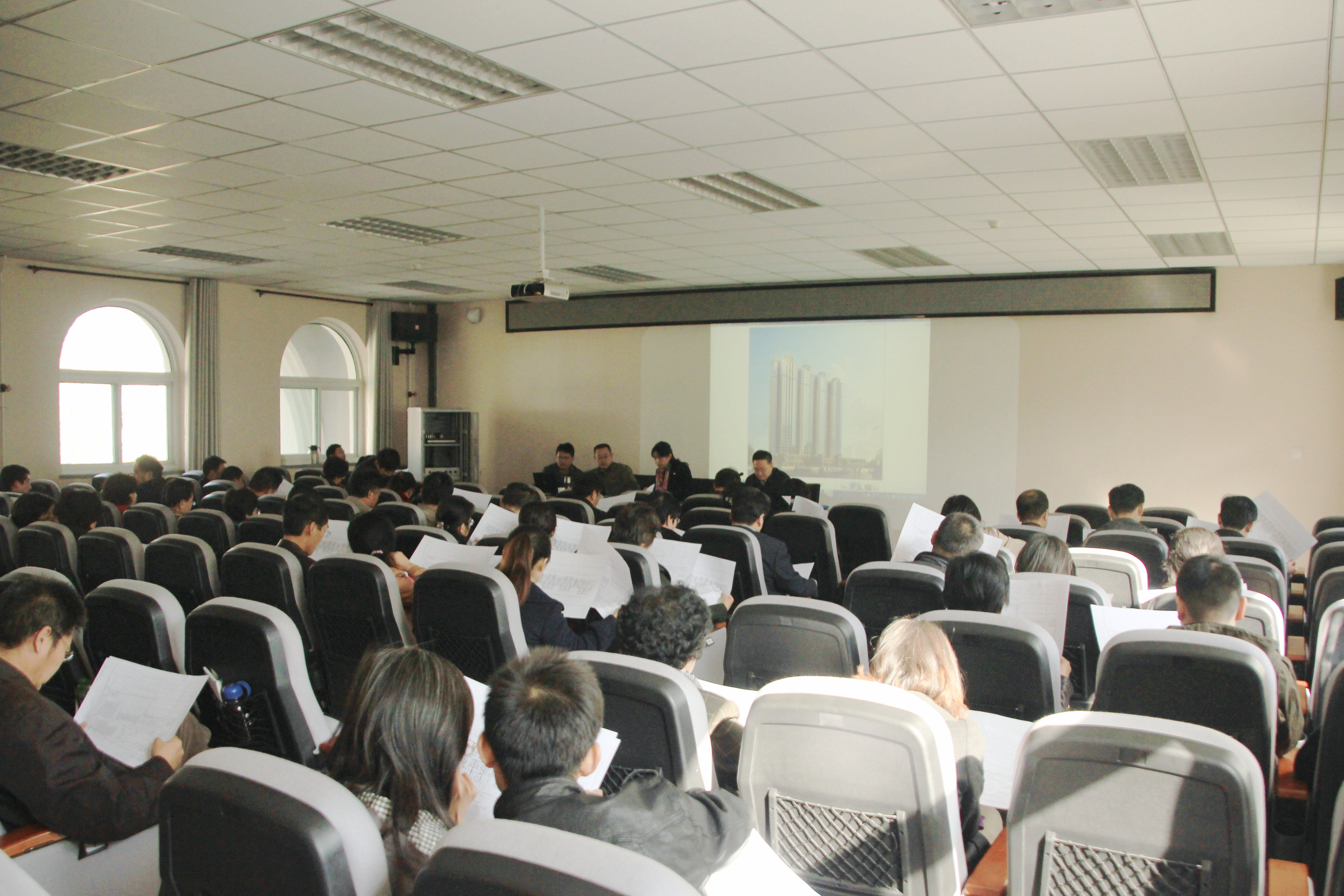 校工会组织西区新建保障房户型图说明及征求意见会
