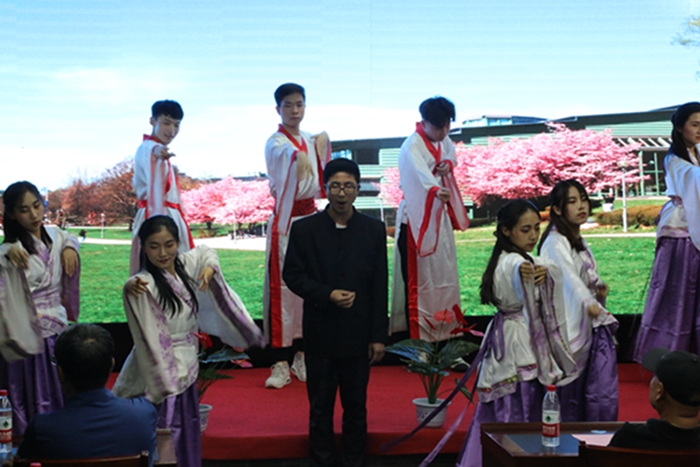 "德厚意重 母校情深"朗诵会暨理工好声音展演