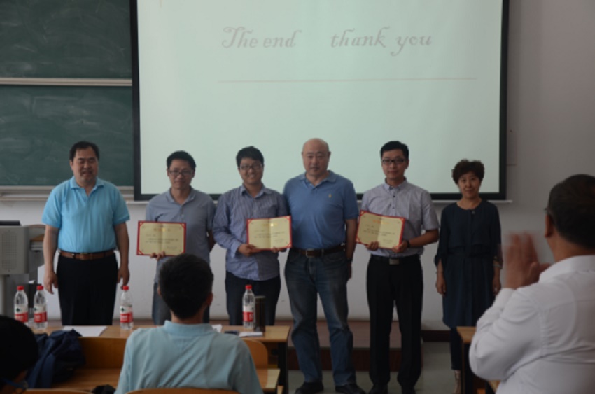 物电学院举办青年教师教学基本功竞赛