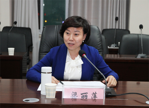 我校举行“恋爱·婚姻·学业·事业”女性发展论坛 我校举行“恋爱·婚姻·学业·事业”女性发展论坛
