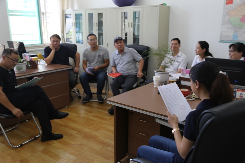 校工会学习传达学校暑期工作务虚会精神