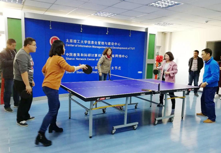 图书信息工会举办“迎三八”活动 图书信息工会举办“迎三八”活动