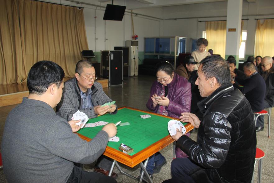 离退休处工会举办“迎新春”乒乓球、扑克双升比赛