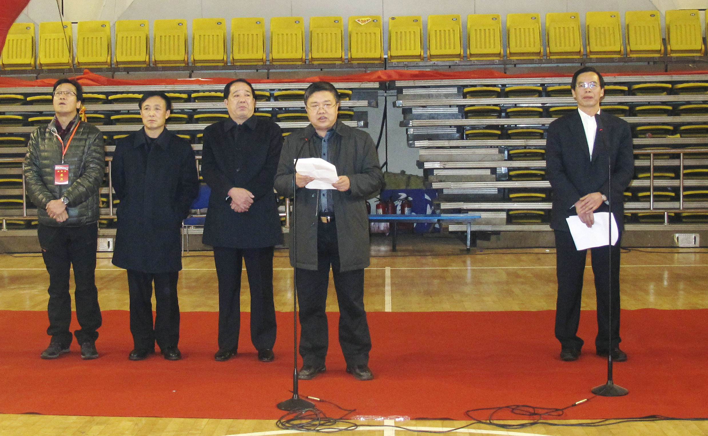 校工会成功承办2012年山西省高校教职工羽毛球比赛